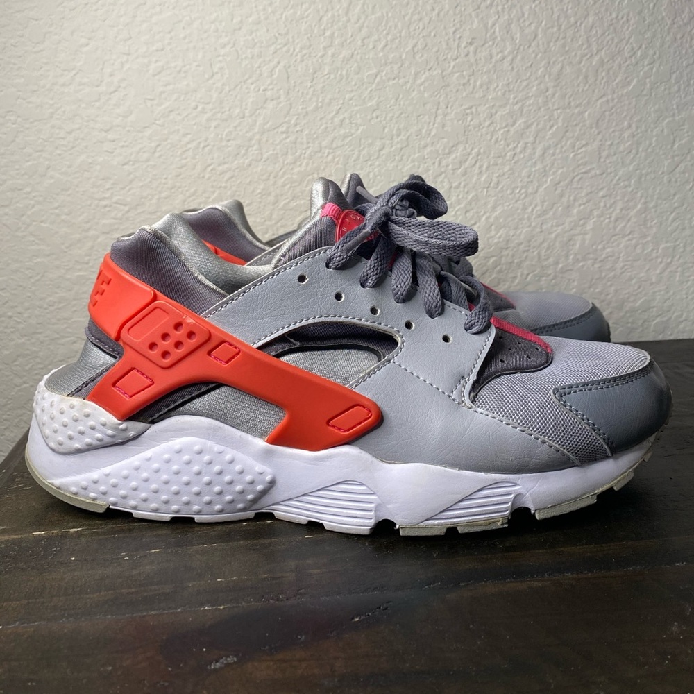 pink/grey huaraches .